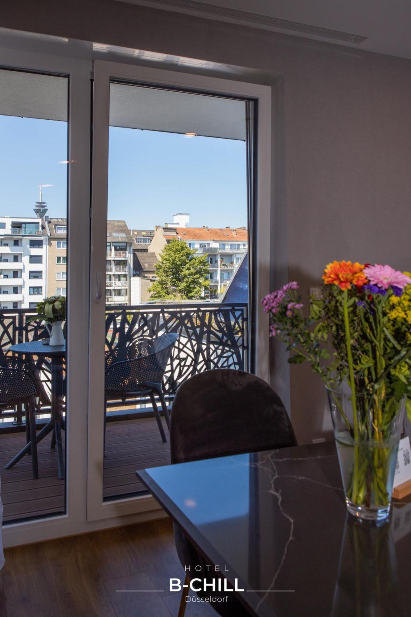 B-Chill Dusseldorf Otel Dış mekan fotoğraf
